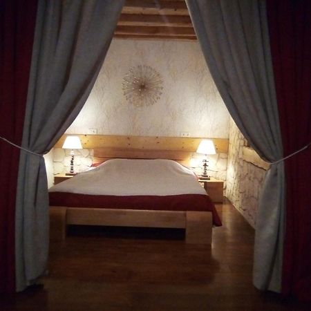 Le Domaine Des Papillons Hotel Beaujeu-Saint-Vallier-et-Pierrejux Екстериор снимка