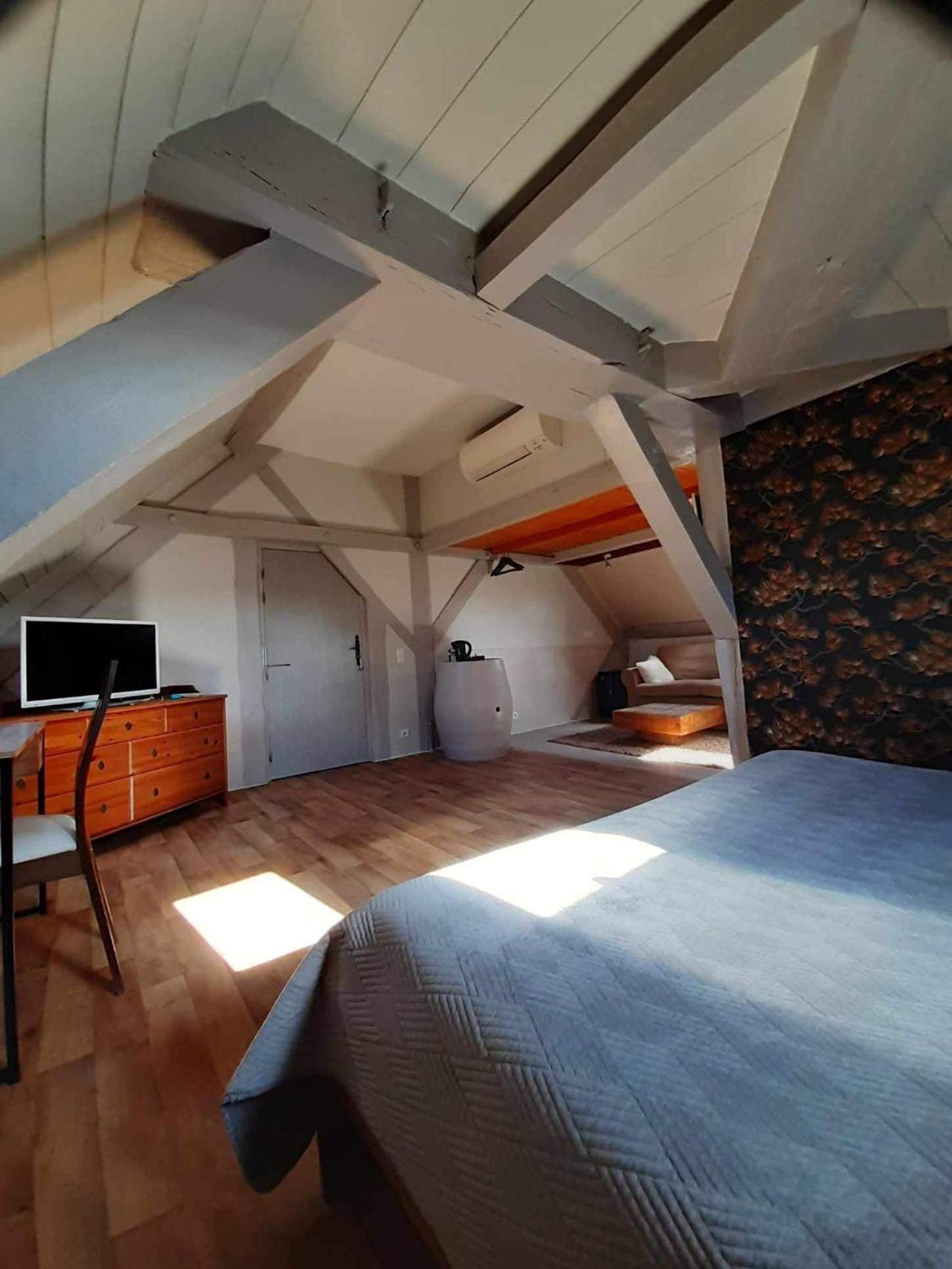 Le Domaine Des Papillons Hotel Beaujeu-Saint-Vallier-et-Pierrejux Екстериор снимка