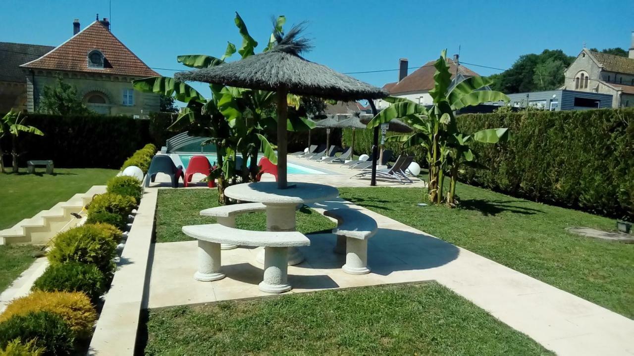 Le Domaine Des Papillons Hotel Beaujeu-Saint-Vallier-et-Pierrejux Екстериор снимка